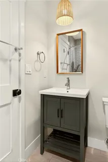 $2,550,000 | 2004 Faymont Avenue, Manhattan Beach, CA 90266