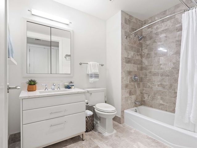 $4,720,500 | 22 Liberty Drive, Unit 6F, Boston, MA 02210