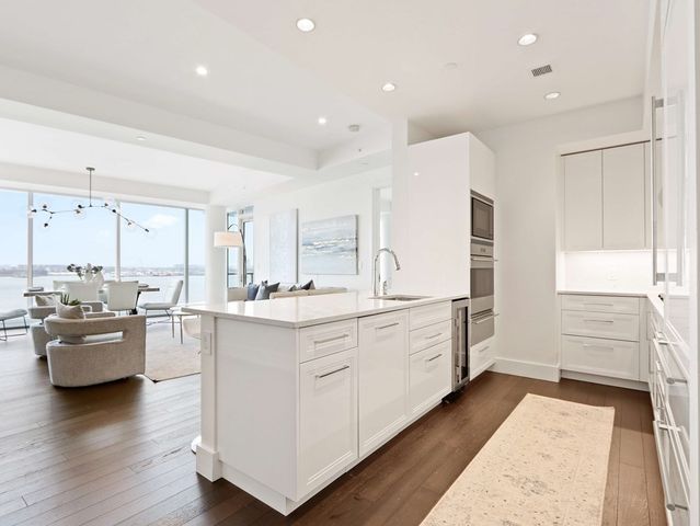 $4,720,500 | 22 Liberty Drive, Unit 6F, Boston, MA 02210