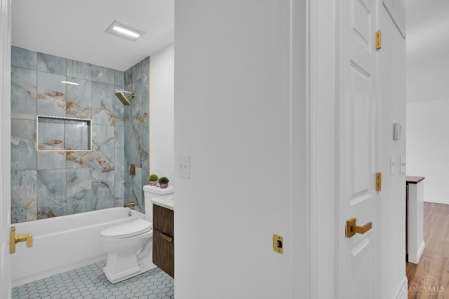 12030 Mill Road Cincinnati, OH 45240 - Photo 9 of 24 Gallery Image 9