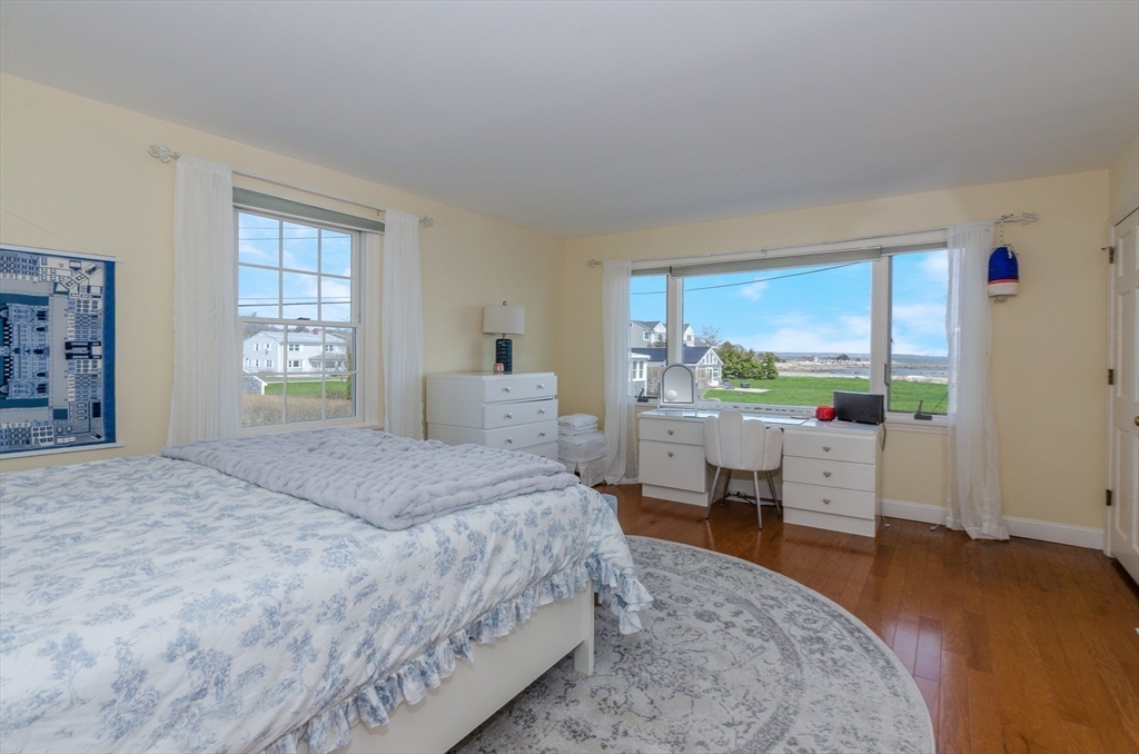 7 Anawan Road Mattapoisett, MA 02739 - Photo 18 of 37