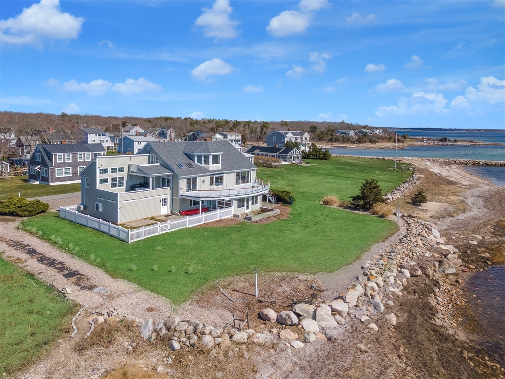 7 Anawan Road Mattapoisett, MA 02739 - Photo 2 of 37