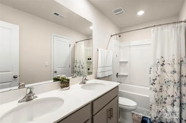 $425,000 | 9142 Mackinaw Drive, Gastonia, NC 28056