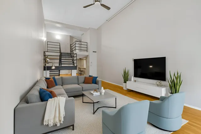 $259,900 | 270 East Highland Avenue, Unit 1023, Milwaukee, WI 53202