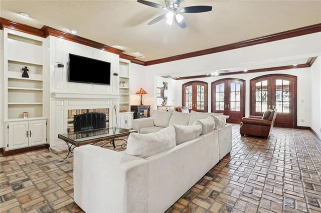 $779,100 | 553 Beau Chene Drive, Mandeville, LA 70471