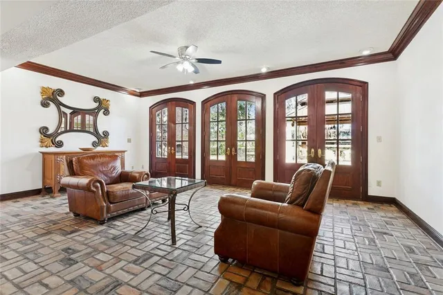 $779,100 | 553 Beau Chene Drive, Mandeville, LA 70471