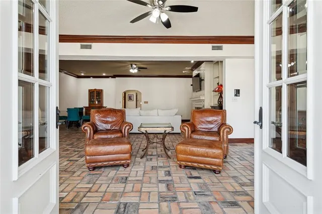 $779,100 | 553 Beau Chene Drive, Mandeville, LA 70471