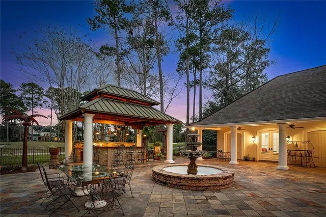 $779,100 | 553 Beau Chene Drive, Mandeville, LA 70471