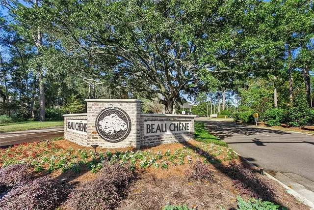 $779,100 | 553 Beau Chene Drive, Mandeville, LA 70471