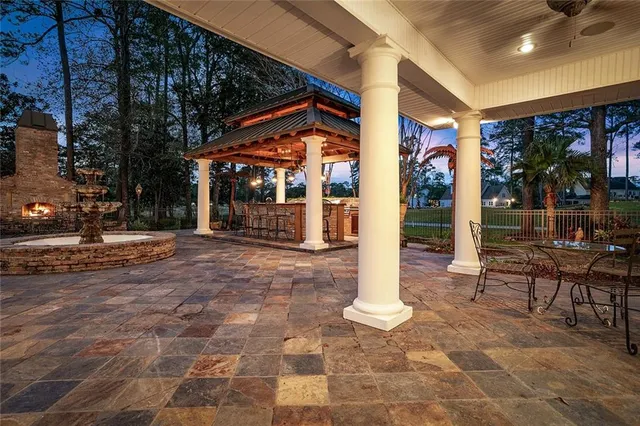 $779,100 | 553 Beau Chene Drive, Mandeville, LA 70471