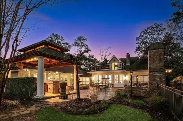 $779,100 | 553 Beau Chene Drive, Mandeville, LA 70471