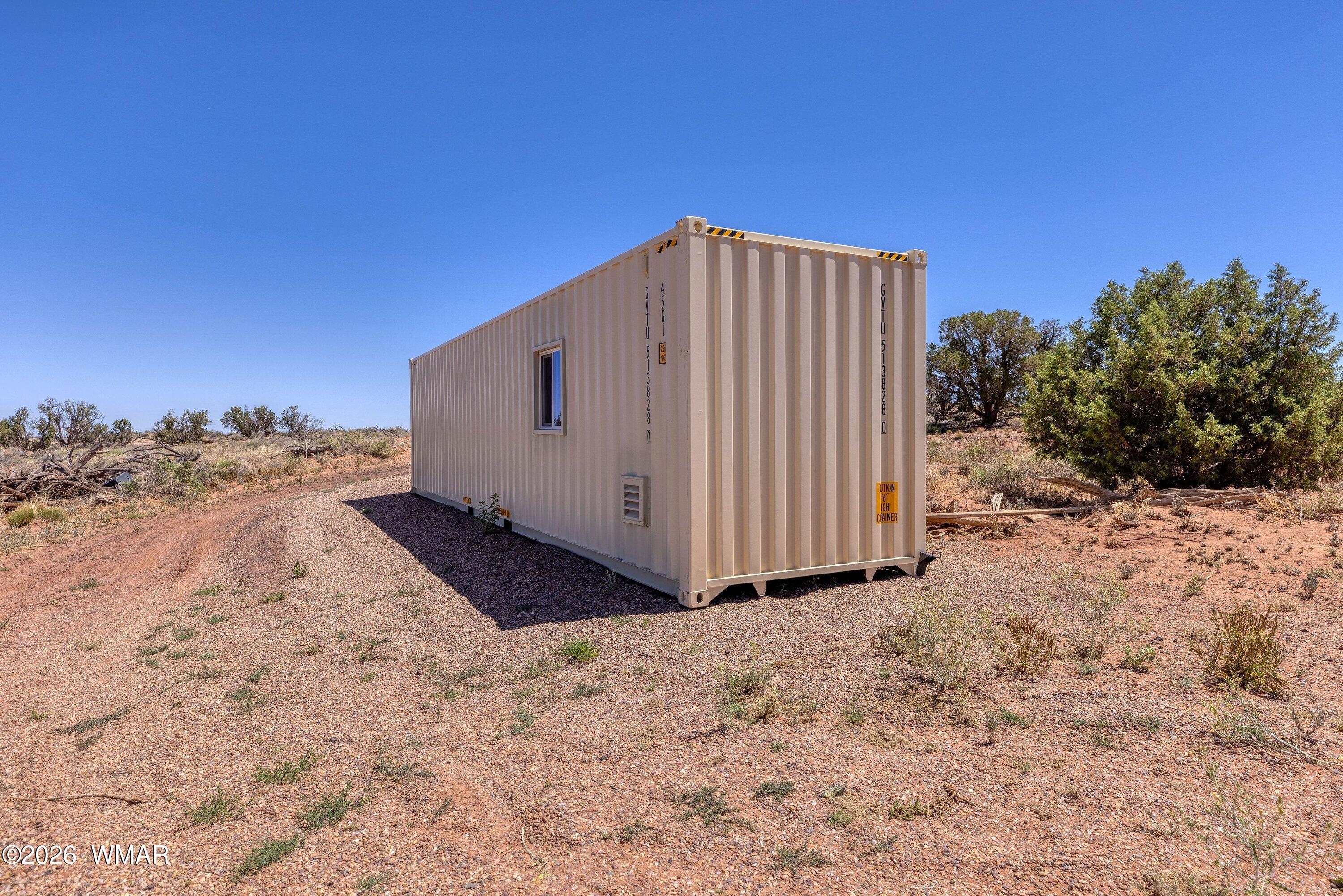 8338 Chipewa Trail Snowflake, AZ 85937 - Photo 16 of 29 Custom Storage Container