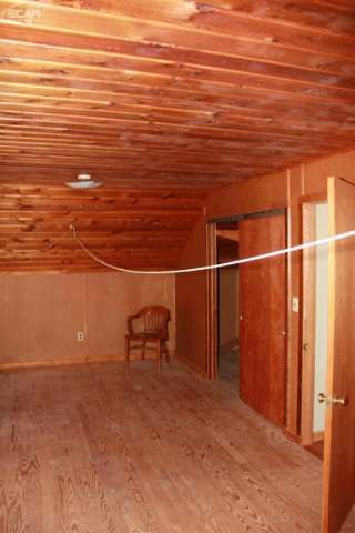 11030 Byron Road Howell, MI 48855 - Photo 23 of 24 20439892-22.JPG