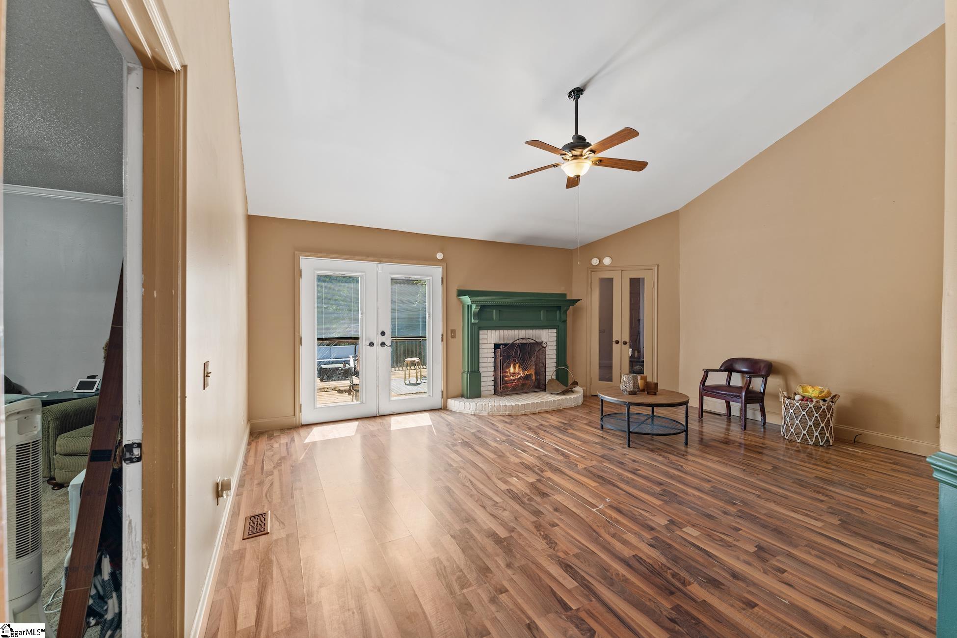 115 C-2-21E Easley, SC 29642 - Photo 4 of 35