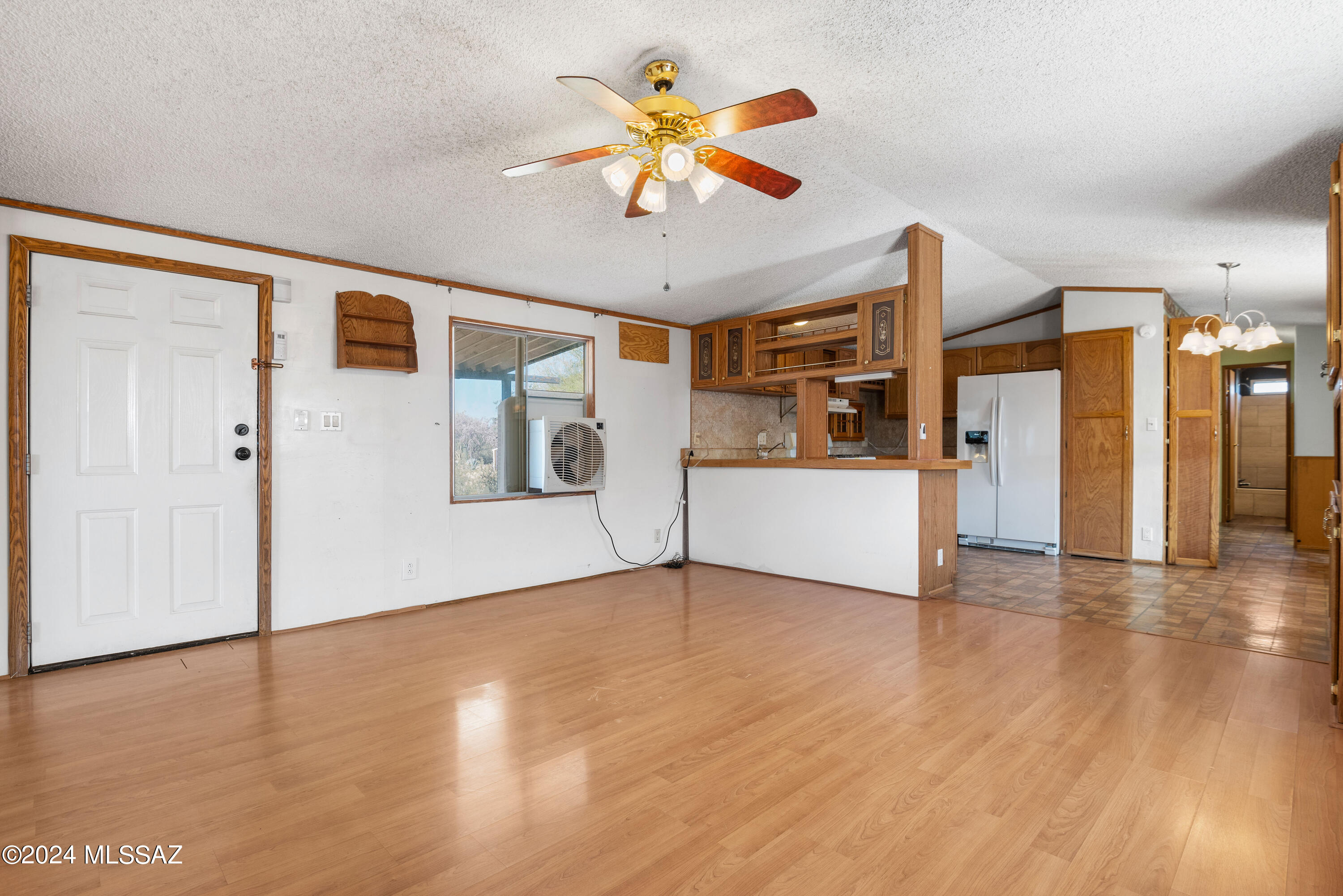 7340 North Gemstone Road Tucson, AZ 85743 - Photo 7 of 33 Gallery Image 7