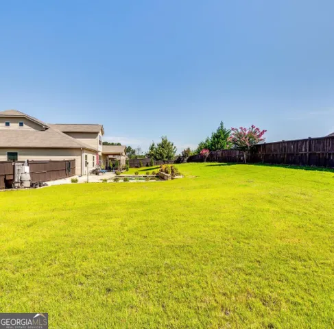 a view of an ocean view