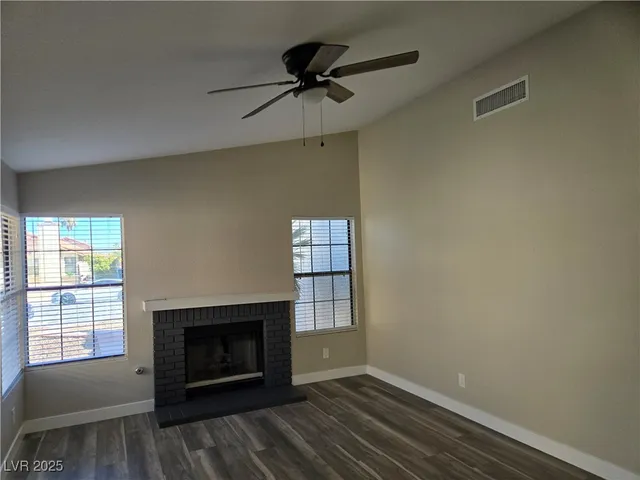 $1,950 | 4719 Cosley Drive, Las Vegas, NV 89147