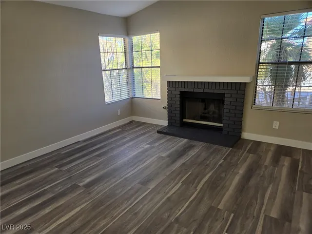 $1,950 | 4719 Cosley Drive, Las Vegas, NV 89147