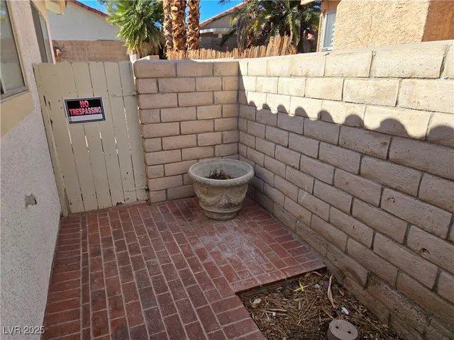 $1,950 | 4719 Cosley Drive, Las Vegas, NV 89147