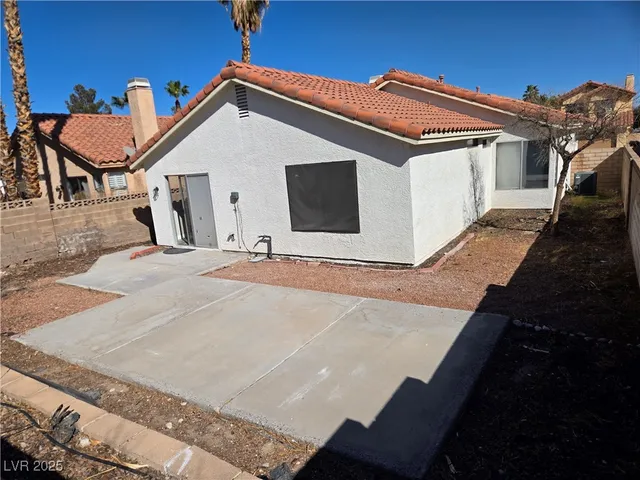 $1,950 | 4719 Cosley Drive, Las Vegas, NV 89147