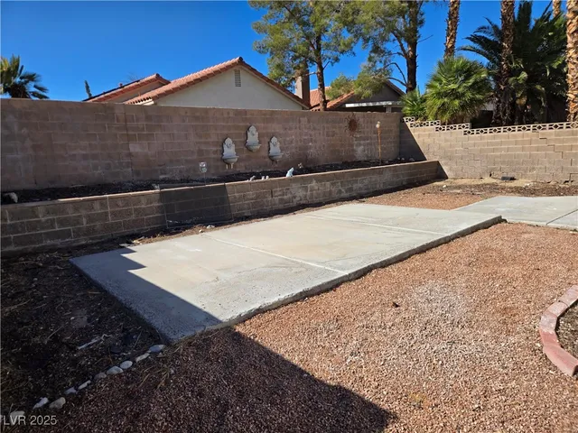 $1,950 | 4719 Cosley Drive, Las Vegas, NV 89147