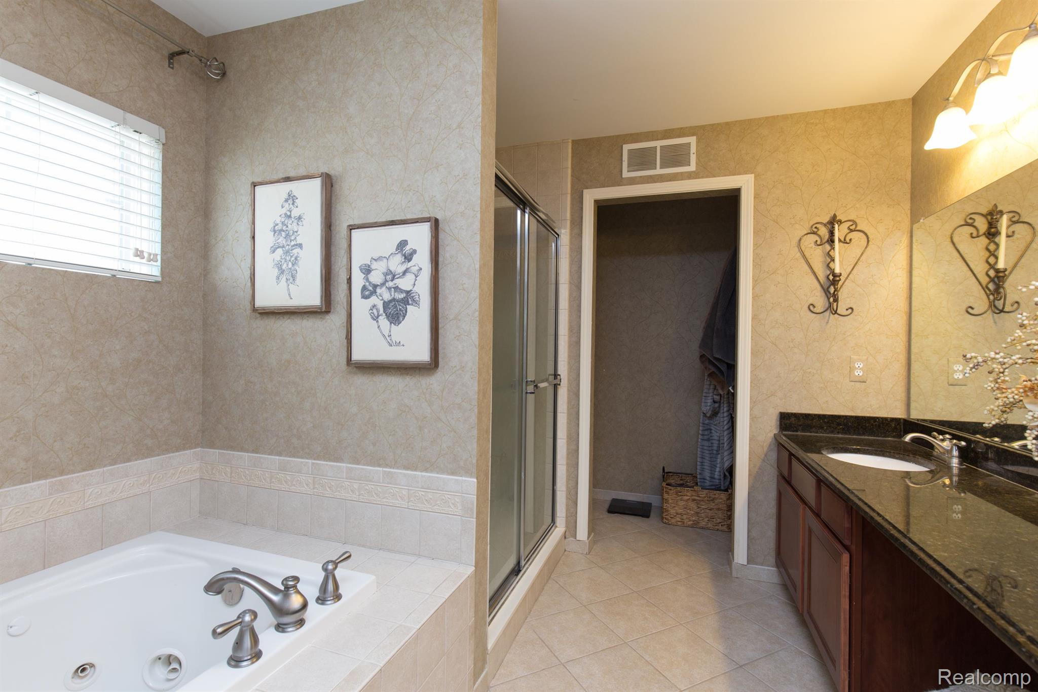 27380 Victoria Road Novi, MI 48374 - Photo 25 of 42 Gallery Image 25