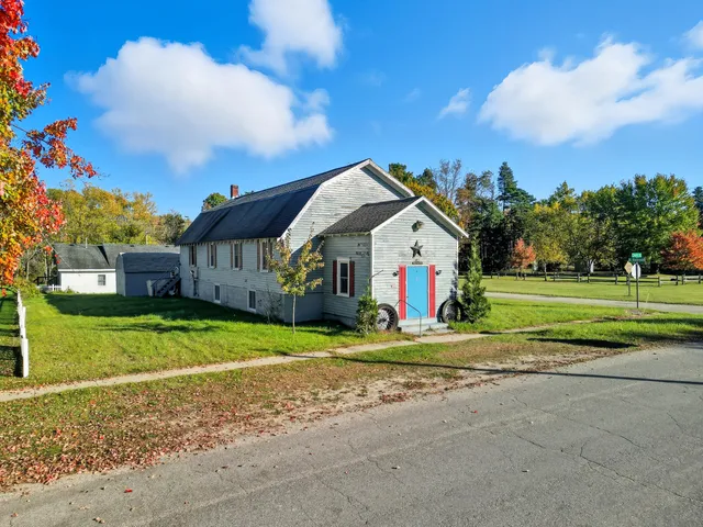 $149,900 | 149 Clark Street, Six Lakes, MI 48886