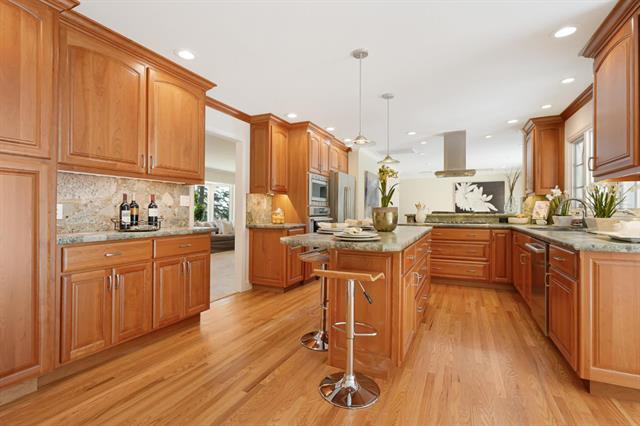 1025 Continental Drive Menlo Park, CA 94025 - Photo 9 of 51