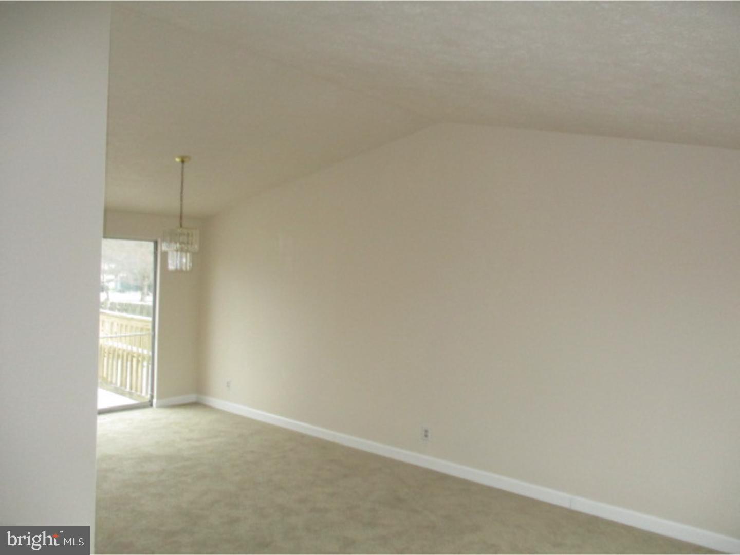 4 Decatur Lane Sicklerville, NJ 08081 - Photo 2 of 10 Gallery Image 2