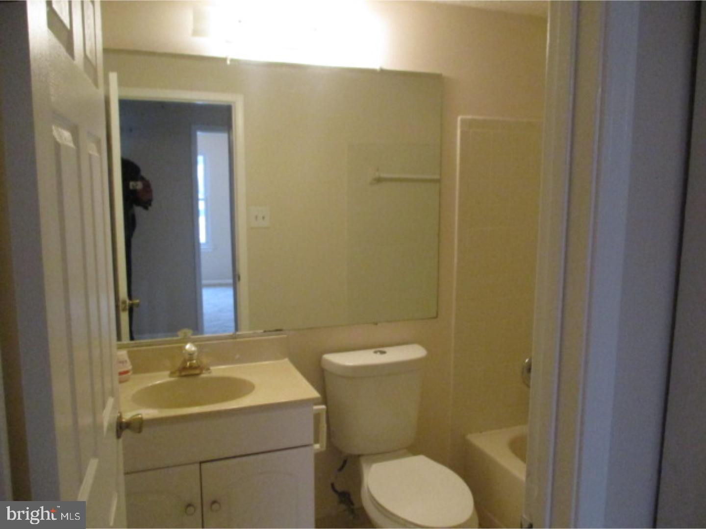 4 Decatur Lane Sicklerville, NJ 08081 - Photo 3 of 10 Gallery Image 3