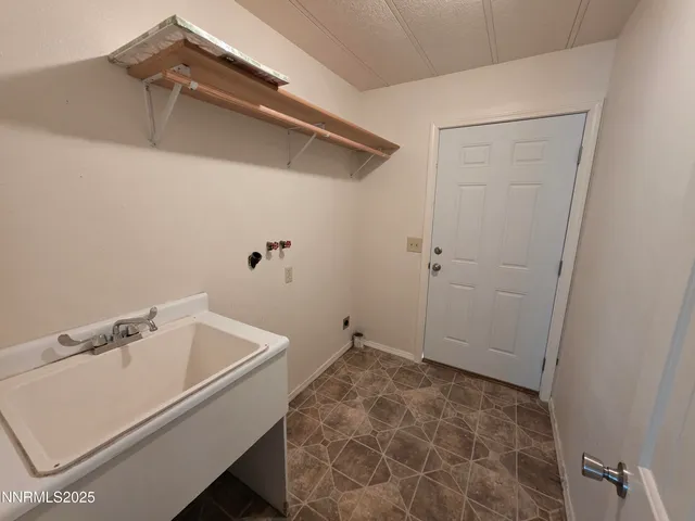 $300,000 | 9380 Marshall Drive, Fallon, NV 89406