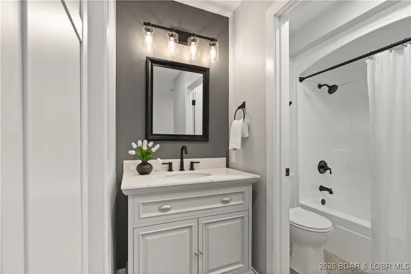 $359,500 | 345 Water's Edge Drive, Unit A3, Lake Ozark, MO 65049