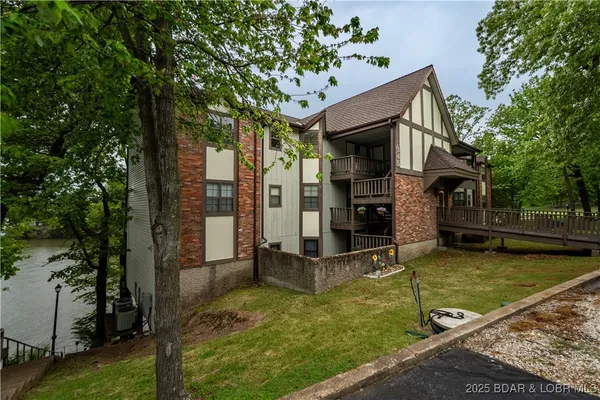 $359,500 | 345 Water's Edge Drive, Unit A3, Lake Ozark, MO 65049