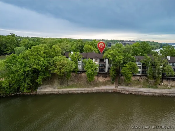 $359,500 | 345 Water's Edge Drive, Unit A3, Lake Ozark, MO 65049