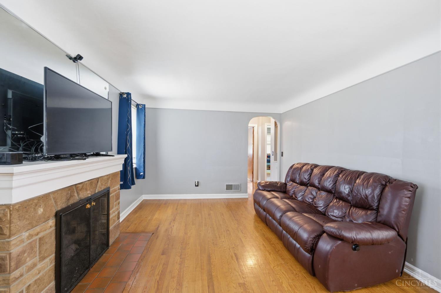 7149 Garden Road Cincinnati, OH 45236 - Photo 4 of 44