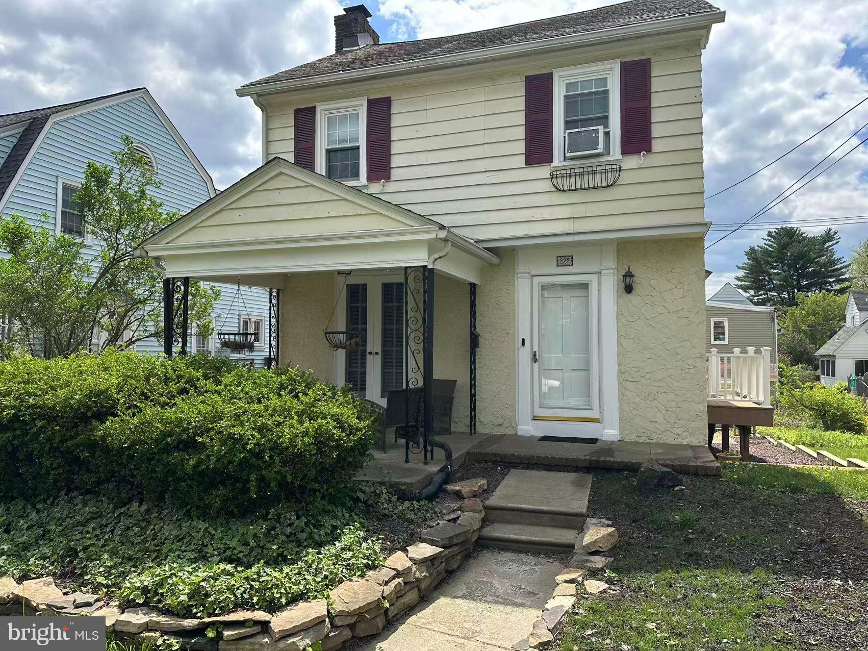 222 Rockglen Road Wynnewood, PA 19096 - Photo 3 of 25