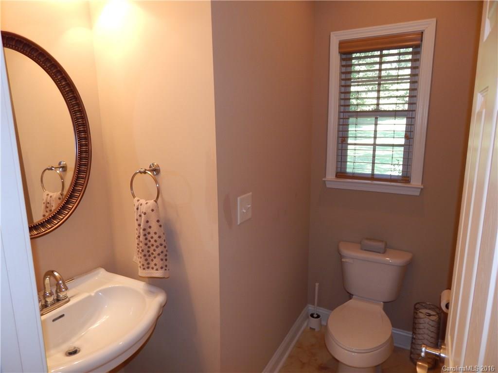 8301 Potter Road, Unit 15 Matthews, NC 28104 - Photo 8 of 24 Gallery Image 8