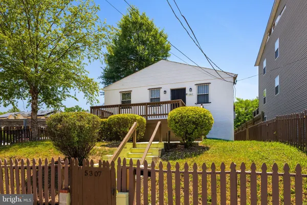 $369,900 | 5307 E Street Southeast, Washington, DC 20019