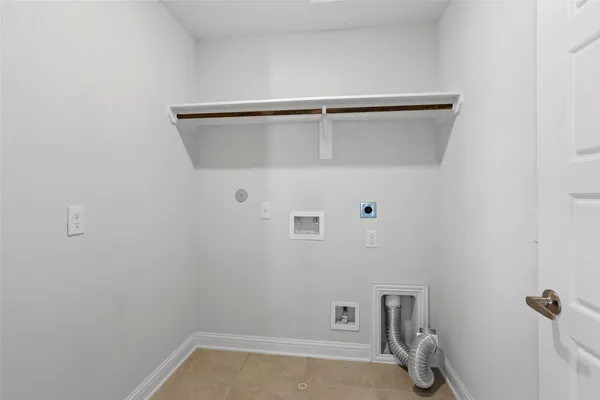 $304,999 | 4203 West Bayou Maison Circle, Dickinson, TX 77539