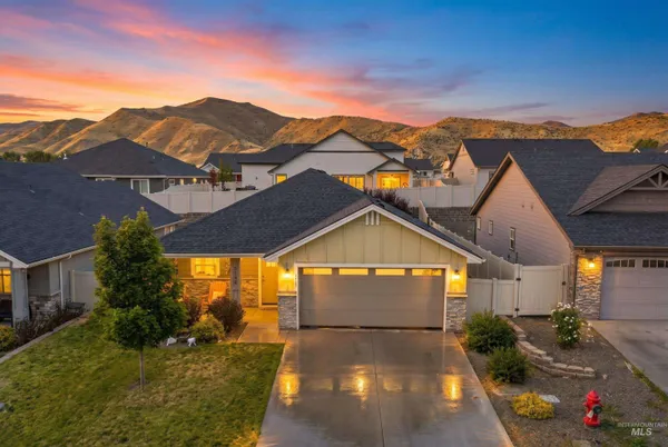 $399,900 | 1540 Panama Avenue, Emmett, ID 83617