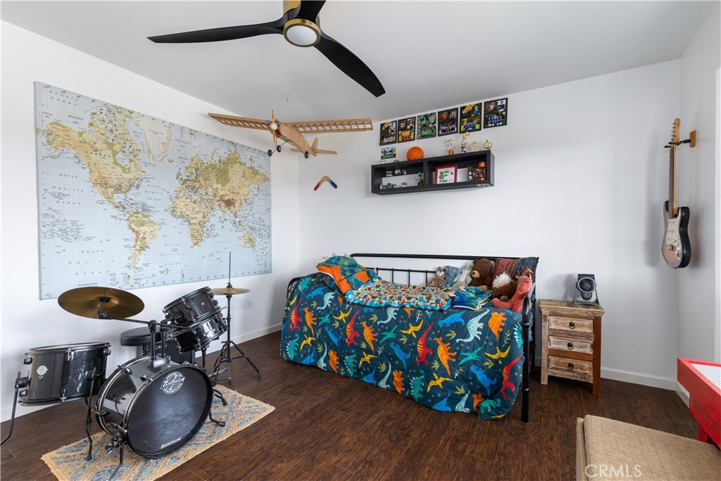 3150 Bluegrass Place Creston, CA 93432 - Photo 34 of 58 a bed room with furniture and a window