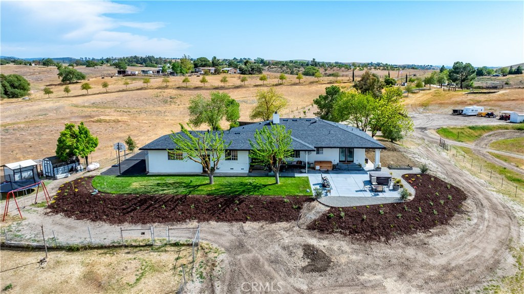 3150 Bluegrass Place Creston, CA 93432 - Photo 7 of 58