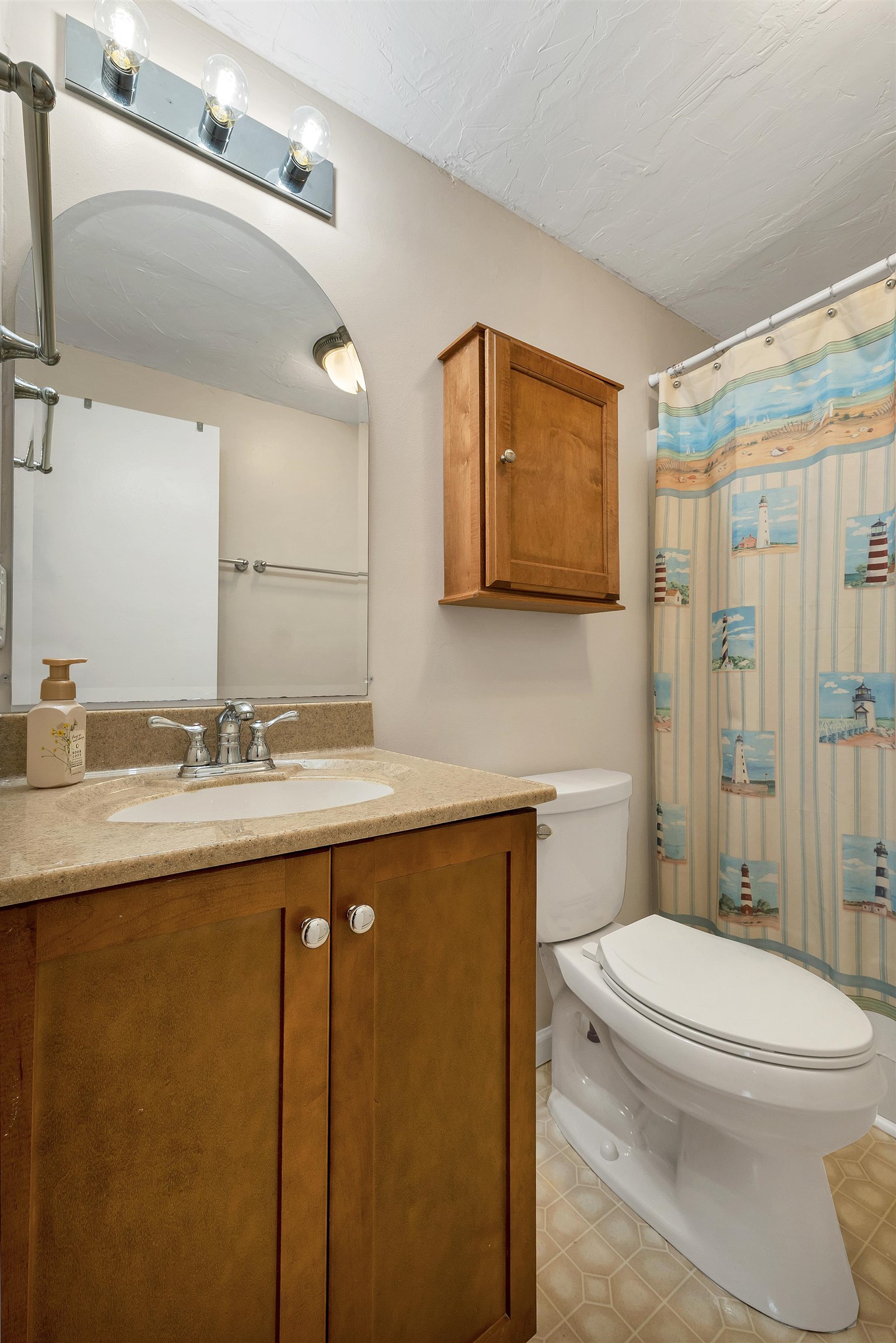 21 Spruce Street Laconia, NH 03246 - Photo 15 of 51