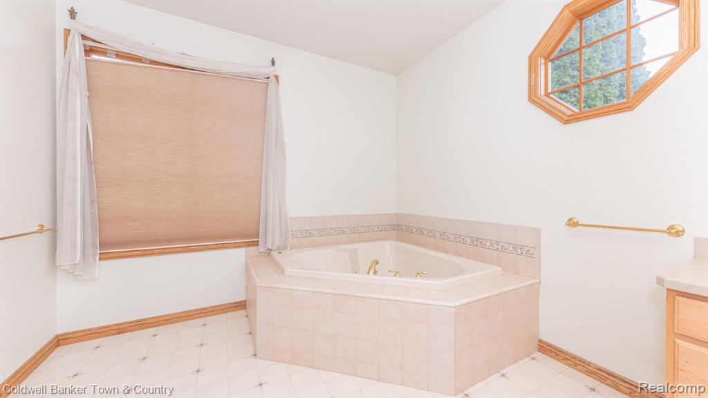 7130 Jennings Road Whitmore Lake, MI 48189 - Photo 28 of 37 Gallery Image 28