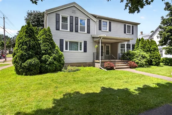 $179,900 | 812 West Avenue, Shelby, NY 14103