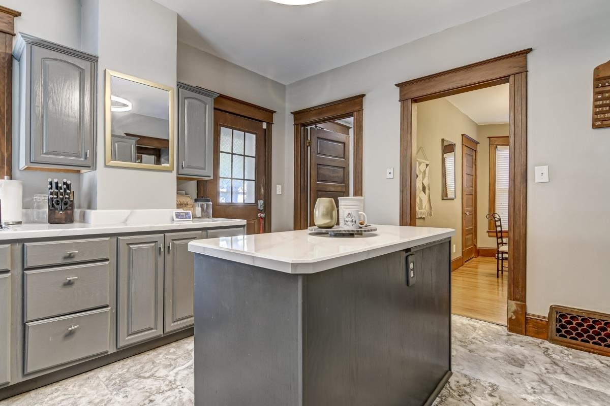1732 South College Street Springfield, IL 62704 - Photo 18 of 36 Gallery Image 18
