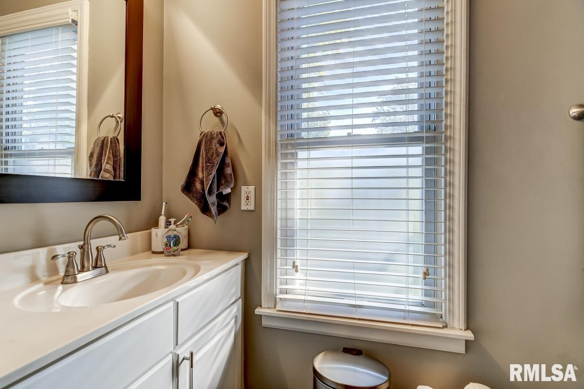 1732 South College Street Springfield, IL 62704 - Photo 30 of 36 Gallery Image 30
