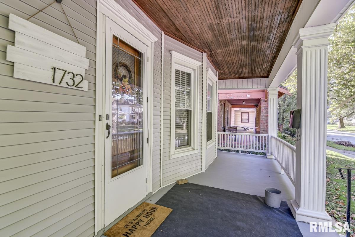 1732 South College Street Springfield, IL 62704 - Photo 5 of 36 Gallery Image 5