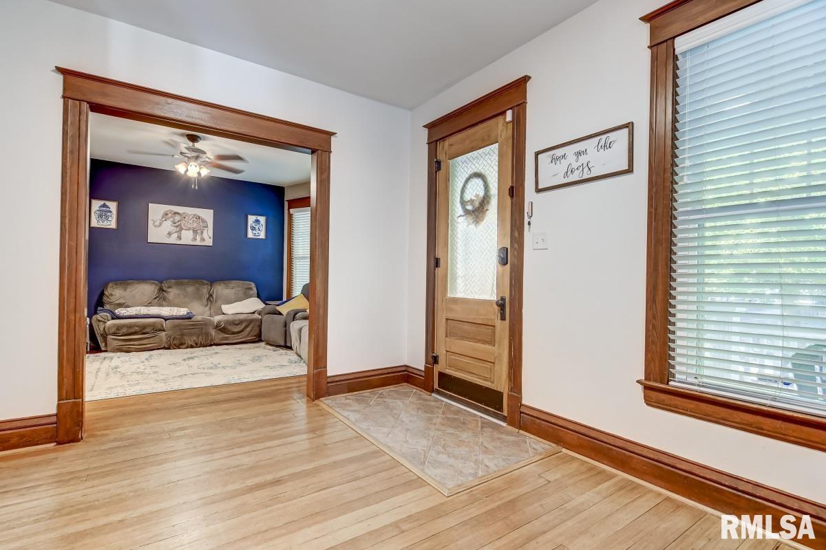 1732 South College Street Springfield, IL 62704 - Photo 6 of 36 Gallery Image 6