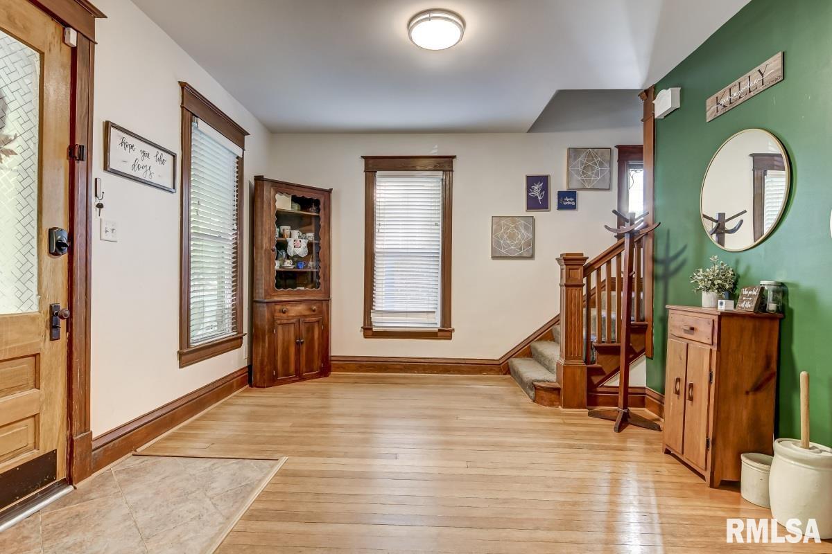 1732 South College Street Springfield, IL 62704 - Photo 9 of 36 Gallery Image 9